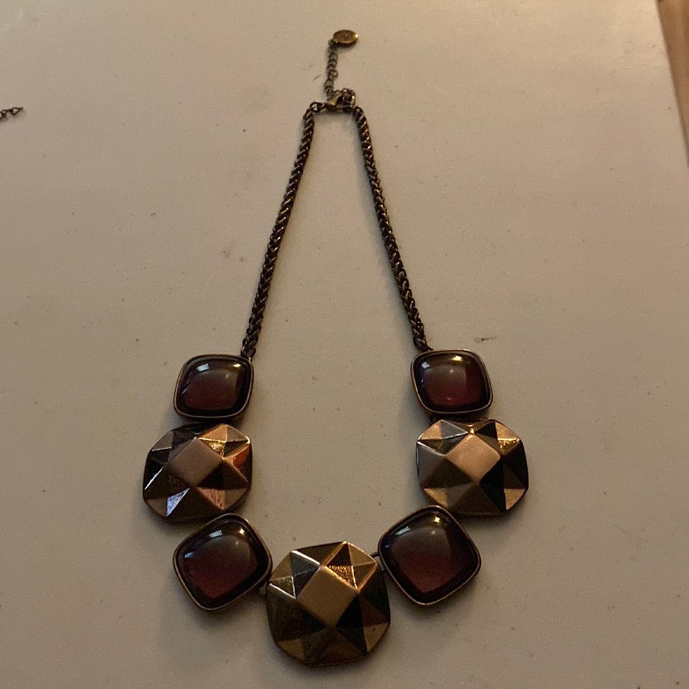 Women’s necklace